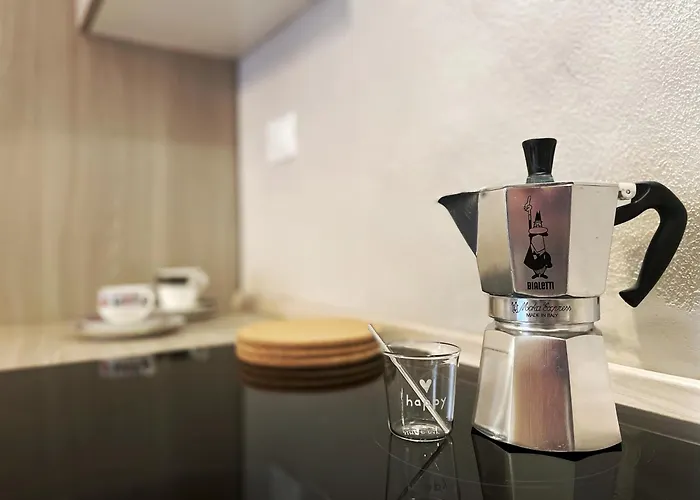 Behappy 3 Ensuite Bedrooms Near Rizzoli * بولونيا