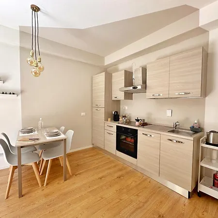 Апартаменты Behappy 3 Ensuite Bedrooms Near Rizzoli